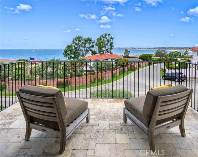 592 Via Almar, Palos Verdes Estates, California 90274, 4 Bedrooms Bedrooms, ,4 BathroomsBathrooms,Residential,Sold,Via Almar,SB21138248