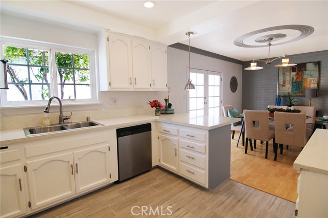 18429 Burin Avenue, Redondo Beach, California 90278, 3 Bedrooms Bedrooms, ,2 BathroomsBathrooms,Residential,Sold,Burin,SB18103083