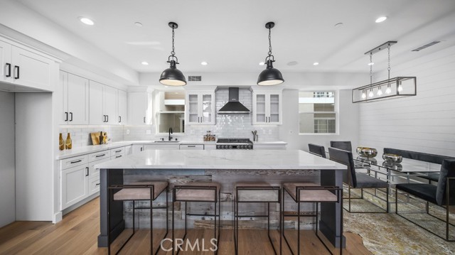 1902 Mathews Ave, Redondo Beach, California 90278, 5 Bedrooms Bedrooms, ,5 BathroomsBathrooms,Residential,Sold,Mathews Ave,PV21055104