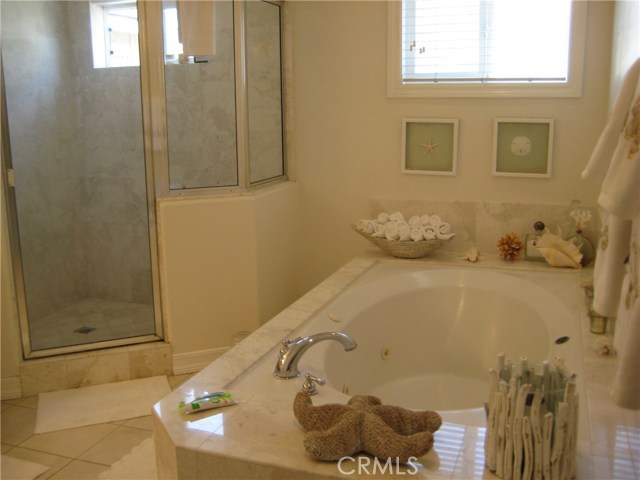 2207 Voorhees Avenue, Redondo Beach, California 90278, 4 Bedrooms Bedrooms, ,2 BathroomsBathrooms,Residential,Sold,Voorhees,SB17062851