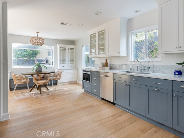 2312 Huntington Lane, Redondo Beach, California 90278, 4 Bedrooms Bedrooms, ,2 BathroomsBathrooms,Residential,Sold,Huntington,SB20214766