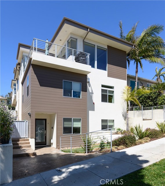 545 Avenue B, Redondo Beach, California 90277, 4 Bedrooms Bedrooms, ,3 BathroomsBathrooms,Residential,Sold,Avenue B,SB19097559