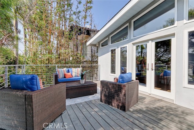 2317 Elm Avenue, Manhattan Beach, California 90266, 4 Bedrooms Bedrooms, ,3 BathroomsBathrooms,Residential,Sold,Elm,SB21152627