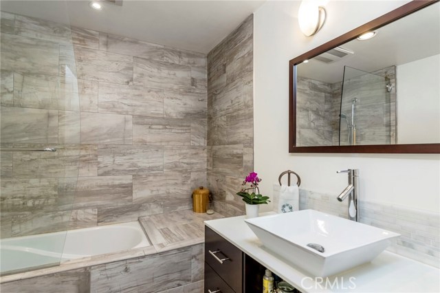 2015 Bataan Road, Redondo Beach, California 90278, 3 Bedrooms Bedrooms, ,2 BathroomsBathrooms,Residential,Sold,Bataan,SB18176774