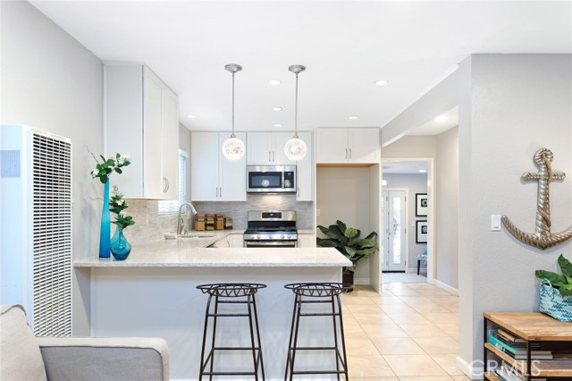 1313 Clark Lane, Redondo Beach, California 90278, 2 Bedrooms Bedrooms, ,1 BathroomBathrooms,Residential,Sold,Clark,OC17272938