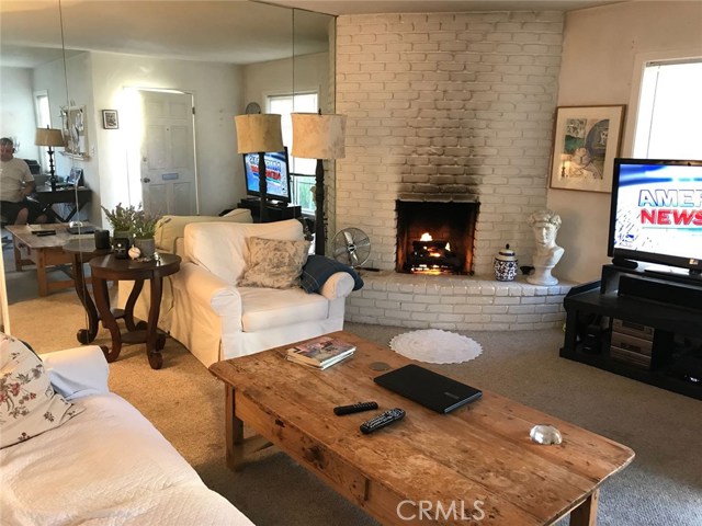 1120 9th Street, Hermosa Beach, California 90254, 2 Bedrooms Bedrooms, ,1 BathroomBathrooms,Residential,Sold,9th,SB18016791