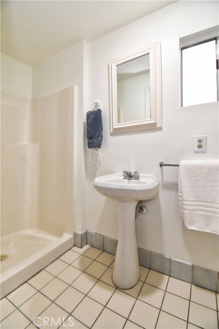 727 Avenue B, Redondo Beach, California 90277, 2 Bedrooms Bedrooms, ,1 BathroomBathrooms,Residential,Sold,Avenue B,SB20142924