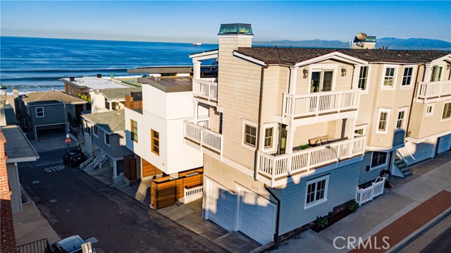 3213 Manhattan Avenue, Manhattan Beach, California 90266, 3 Bedrooms Bedrooms, ,3 BathroomsBathrooms,Residential,Sold,Manhattan,SB21049996