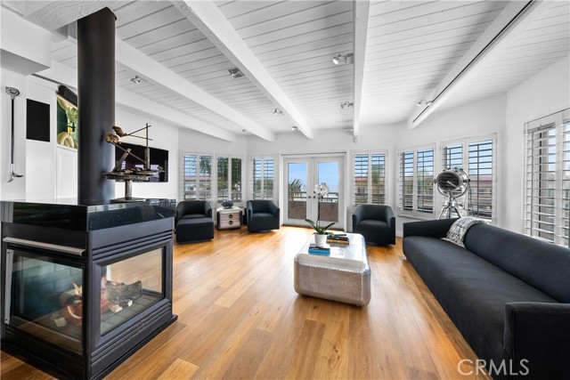712 Highland Avenue, Manhattan Beach, California 90266, 3 Bedrooms Bedrooms, ,4 BathroomsBathrooms,Residential,Sold,Highland,SB21087613