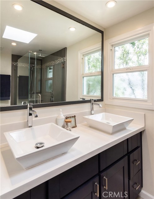 2200 Wendy Way, Manhattan Beach, California 90266, 4 Bedrooms Bedrooms, ,2 BathroomsBathrooms,Residential,Sold,Wendy,SB19107954
