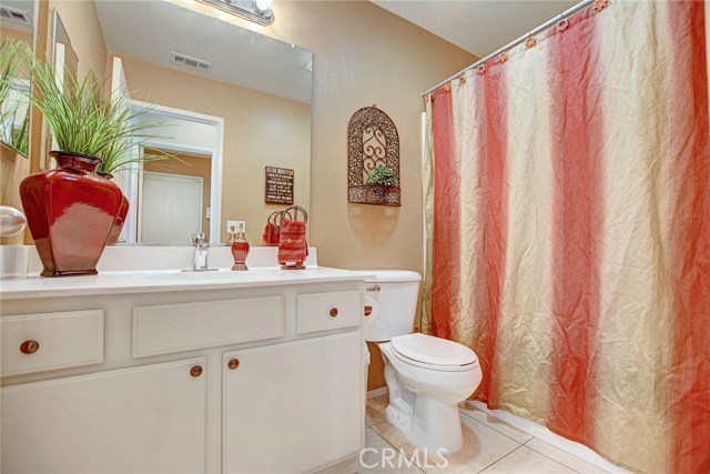 Guest bath on the main floor.