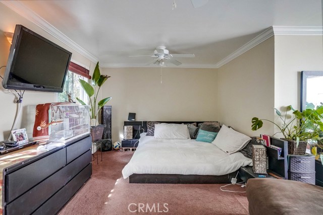 back house bedroom