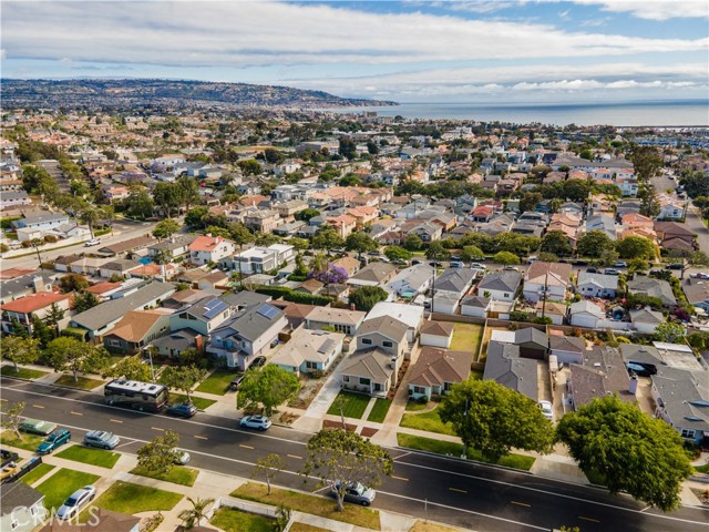 521 Paulina Avenue, Redondo Beach, California 90277, 3 Bedrooms Bedrooms, ,3 BathroomsBathrooms,Residential,Sold,Paulina,PV21121879