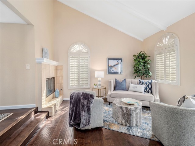 Living room, steps to dining room