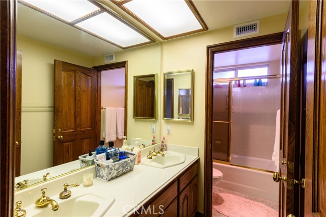 6 Avenida de Azalea, Rancho Palos Verdes, California 90275, 4 Bedrooms Bedrooms, ,3 BathroomsBathrooms,Residential,Sold,Avenida de Azalea,SB20104383