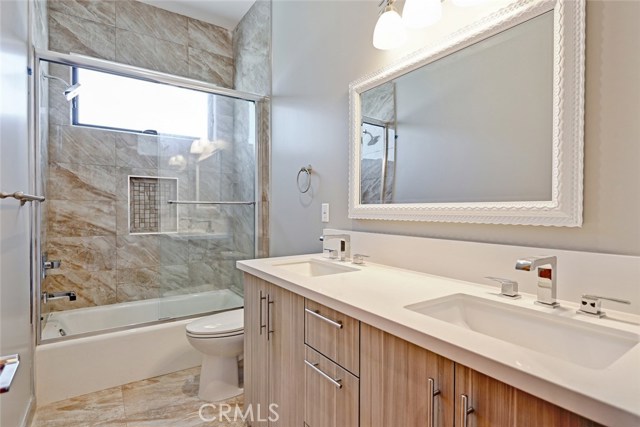 TWO SINKS IN THE UPSTAIRS BATH