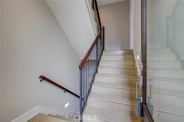 931 1st Street, Hermosa Beach, California 90254, 3 Bedrooms Bedrooms, ,2 BathroomsBathrooms,Residential,Sold,1st,SB19229555
