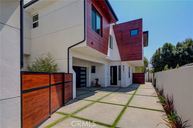 2420 Alvord Lane, Redondo Beach, California 90278, 4 Bedrooms Bedrooms, ,3 BathroomsBathrooms,Residential,Sold,Alvord,PV18203762
