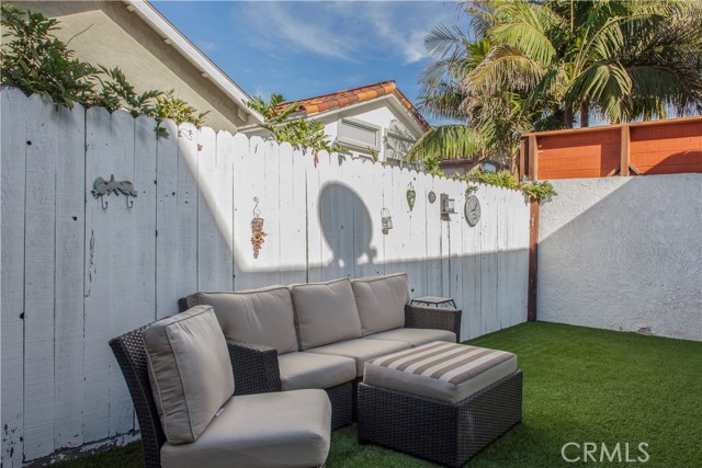 1623 Carlson Lane, Redondo Beach, California 90278, 3 Bedrooms Bedrooms, ,1 BathroomBathrooms,Residential,Sold,Carlson,SB17265424