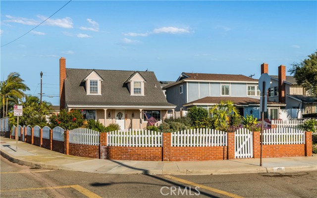 450 Paulina Avenue, Redondo Beach, California 90277, 4 Bedrooms Bedrooms, ,2 BathroomsBathrooms,Residential,Sold,Paulina,SB19263852