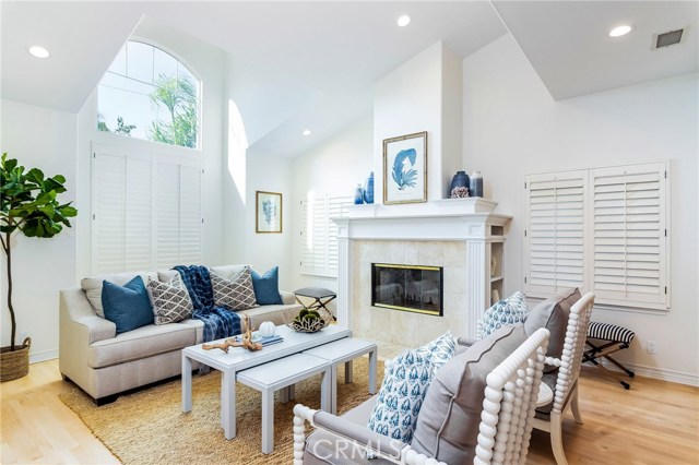 2104 Manzanita Lane, Manhattan Beach, California 90266, 5 Bedrooms Bedrooms, ,3 BathroomsBathrooms,Residential,Sold,Manzanita,SB18279081