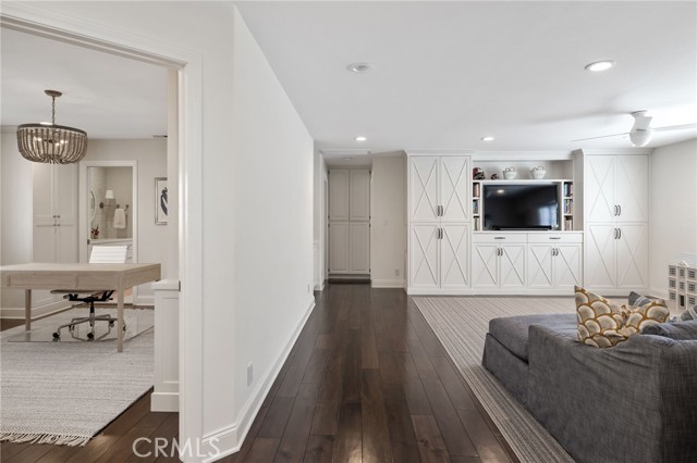 2200 Elm Avenue, Manhattan Beach, California 90266, 4 Bedrooms Bedrooms, ,3 BathroomsBathrooms,Residential,Sold,Elm,SB21076957