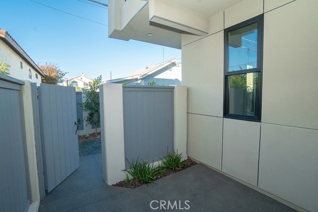 2603 Nelson Avenue, Redondo Beach, California 90278, 4 Bedrooms Bedrooms, ,3 BathroomsBathrooms,Residential,Sold,Nelson,SB18266824