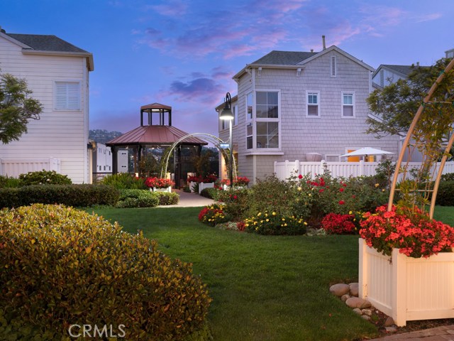 1800 Pacific Coast Highway, Redondo Beach, California 90277, 4 Bedrooms Bedrooms, ,2 BathroomsBathrooms,Residential,Sold,Pacific Coast,SB20149848