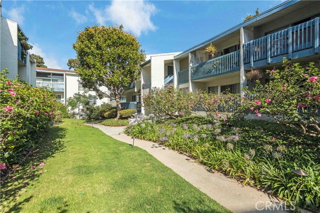 605 Prospect Avenue, Redondo Beach, California 90277, 1 Bedroom Bedrooms, ,1 BathroomBathrooms,Residential,Sold,Prospect,PV21160727