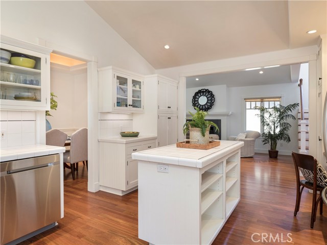 2713 Oak Avenue, Manhattan Beach, California 90266, 4 Bedrooms Bedrooms, ,2 BathroomsBathrooms,Residential,Sold,Oak,SB19125153