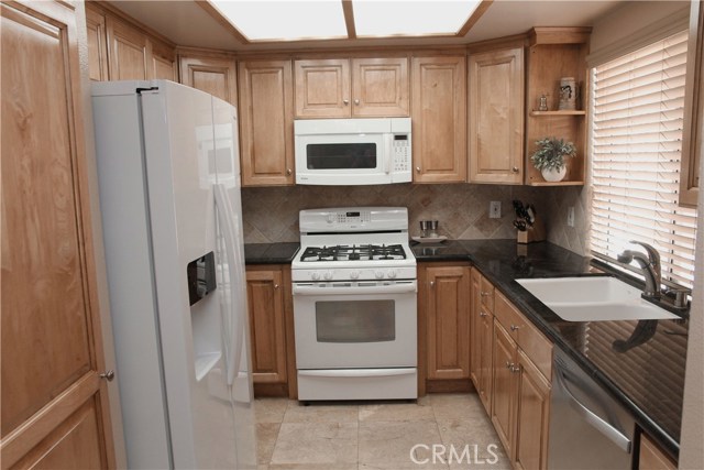 2 Bed Home for Sale in Van Nuys, California