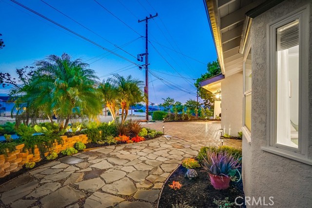 1972 Caddington Drive, Rancho Palos Verdes, California 90275, 5 Bedrooms Bedrooms, ,2 BathroomsBathrooms,Residential,Sold,Caddington,SB18148841