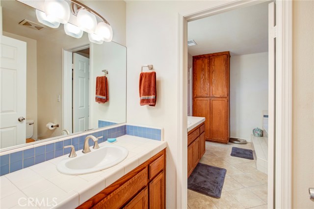 1924 Mathews Avenue, Redondo Beach, California 90278, 3 Bedrooms Bedrooms, ,2 BathroomsBathrooms,Residential,Sold,Mathews,SB19050062