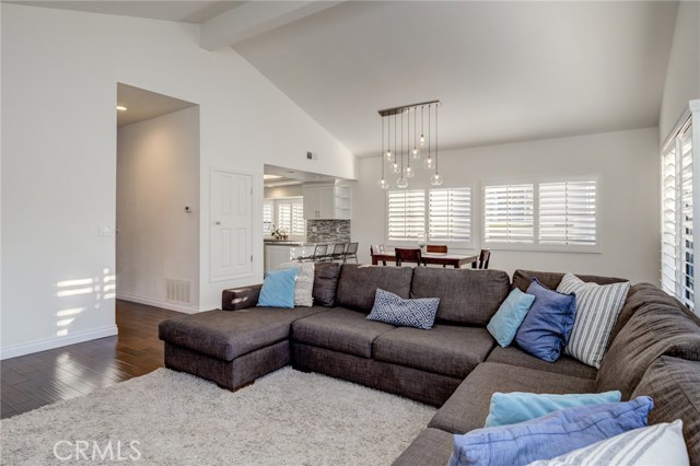 111 Guadalupe Avenue, Redondo Beach, California 90277, 4 Bedrooms Bedrooms, ,3 BathroomsBathrooms,Residential,Sold,Guadalupe,SB20243736