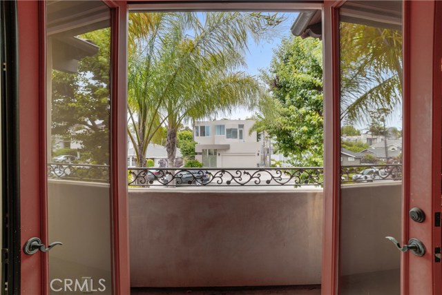 2310 Palm Avenue, Manhattan Beach, California 90266, 5 Bedrooms Bedrooms, ,3 BathroomsBathrooms,Residential,Sold,Palm,SB17161359