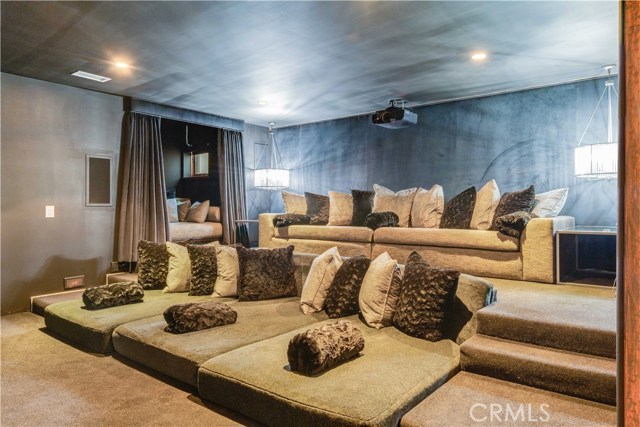 3305 Pine Avenue, Manhattan Beach, California 90266, 4 Bedrooms Bedrooms, ,1 BathroomBathrooms,Residential,Sold,Pine,SB20042109