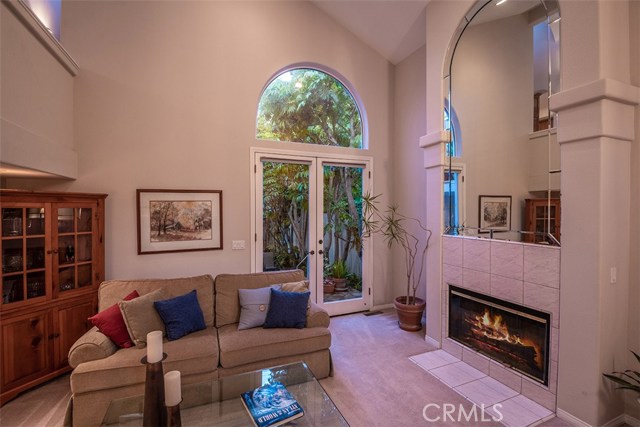 2708 Laurel Avenue, Manhattan Beach, California 90266, 3 Bedrooms Bedrooms, ,3 BathroomsBathrooms,Residential,Sold,Laurel,SB19150797