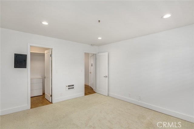 615 Esplanade, Redondo Beach, California 90277, 1 Bedroom Bedrooms, ,1 BathroomBathrooms,Residential,Sold,Esplanade,SB19123307