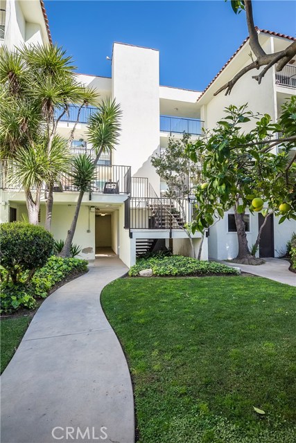 1720 Ardmore Avenue, Hermosa Beach, California 90254, 1 Bedroom Bedrooms, ,1 BathroomBathrooms,Residential,Sold,Ardmore,SB20030454