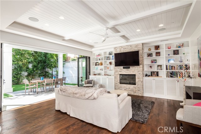 1905 Elm Avenue, Manhattan Beach, California 90266, 5 Bedrooms Bedrooms, ,5 BathroomsBathrooms,Residential,Sold,Elm,SB19169509