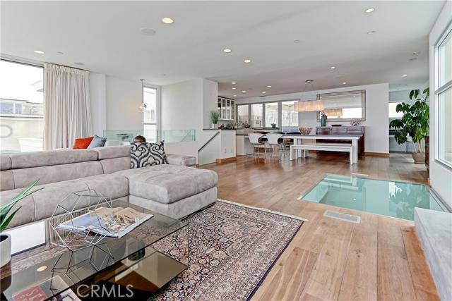 2417 Crest Drive, Manhattan Beach, California 90266, 3 Bedrooms Bedrooms, ,3 BathroomsBathrooms,Residential,Sold,Crest,SB17073042