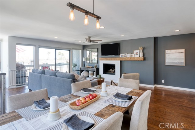 748 Manhattan Beach Boulevard, Manhattan Beach, California 90266, 3 Bedrooms Bedrooms, ,3 BathroomsBathrooms,Residential,Sold,Manhattan Beach,SB20129777