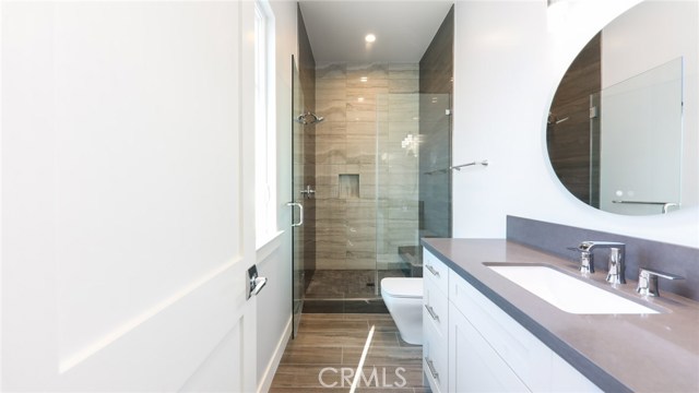 1917 Farrell Avenue, Redondo Beach, California 90278, 4 Bedrooms Bedrooms, ,3 BathroomsBathrooms,Residential,Sold,Farrell,PV20259109