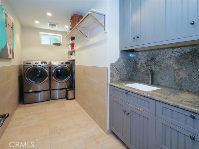 592 Via Almar, Palos Verdes Estates, California 90274, 4 Bedrooms Bedrooms, ,4 BathroomsBathrooms,Residential,Sold,Via Almar,SB21138248