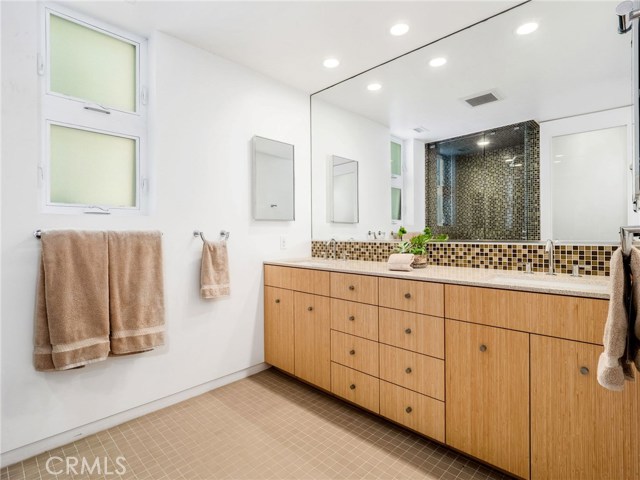 448 31st Street, Manhattan Beach, California 90266, 3 Bedrooms Bedrooms, ,2 BathroomsBathrooms,Residential,Sold,31st,SB20192689