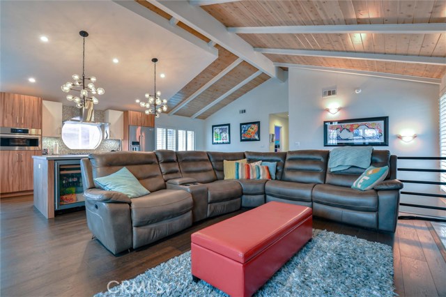 2013 Clark Lane, Redondo Beach, California 90278, 3 Bedrooms Bedrooms, ,2 BathroomsBathrooms,Residential,Sold,Clark,SB20074345