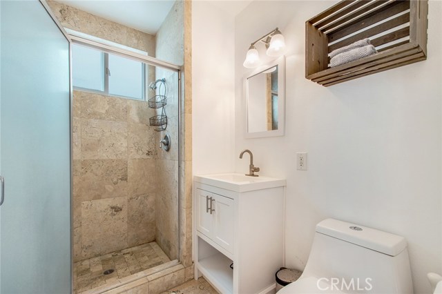 Lower level studio bathroom.