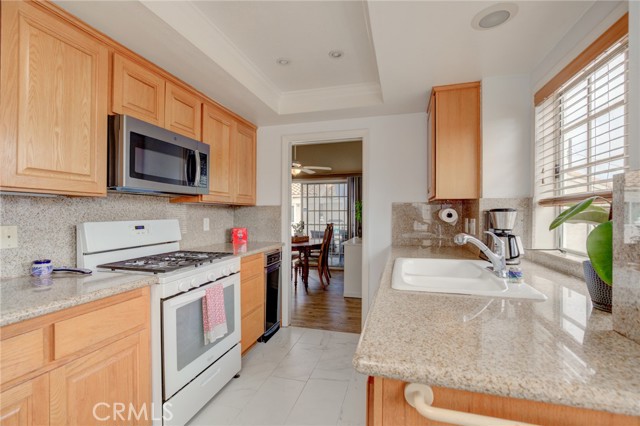 2612 Gates Avenue, Redondo Beach, California 90278, 2 Bedrooms Bedrooms, ,2 BathroomsBathrooms,Residential,Sold,Gates,SB21119373