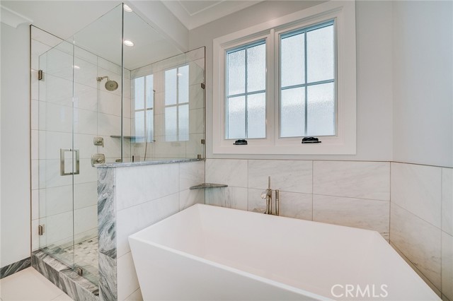 1920 Gates Ave, Redondo Beach, California 90278, 4 Bedrooms Bedrooms, ,4 BathroomsBathrooms,Residential,Sold,Gates Ave,SB21054568