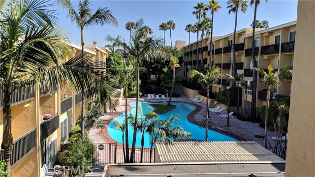 2 Bed Home for Sale in El Segundo, California